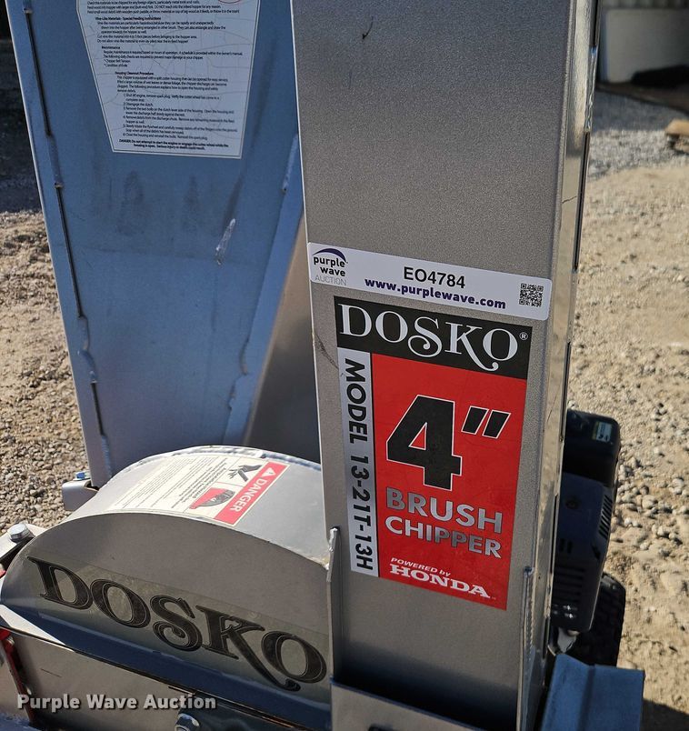 image for item EO4784 Dosko 13-21T-13H wood chipper