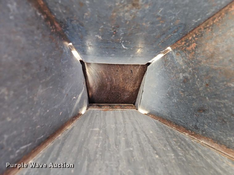 image for item EO4784 Dosko 13-21T-13H wood chipper