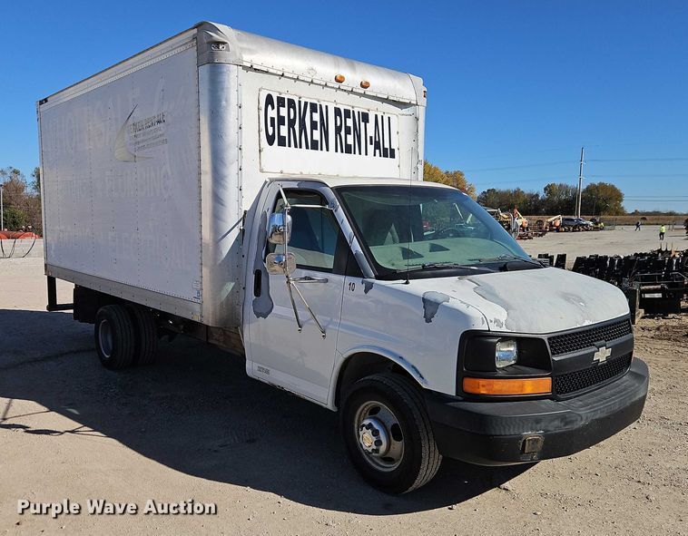 image for item EO4787 2006 Chevrolet Express G3500 box truck