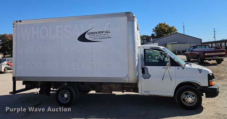 image for item EO4787 2006 Chevrolet Express G3500 box truck