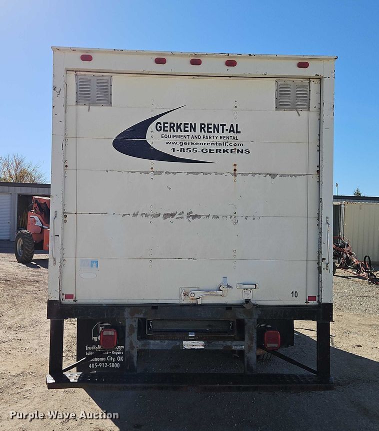 image for item EO4787 2006 Chevrolet Express G3500 box truck