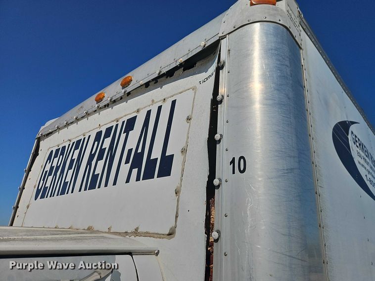 image for item EO4787 2006 Chevrolet Express G3500 box truck