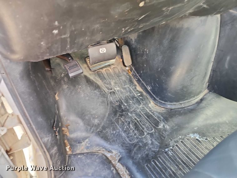 image for item EO4787 2006 Chevrolet Express G3500 box truck