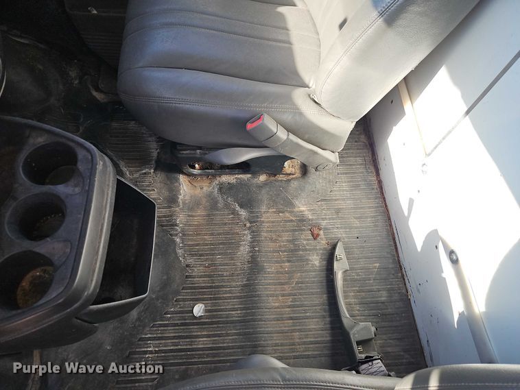 image for item EO4787 2006 Chevrolet Express G3500 box truck