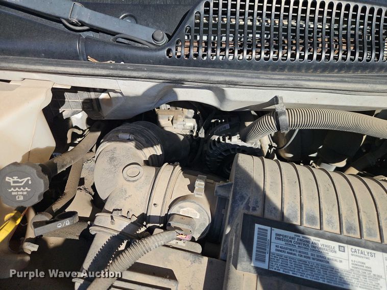 image for item EO4787 2006 Chevrolet Express G3500 box truck