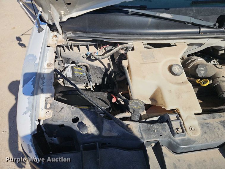 image for item EO4787 2006 Chevrolet Express G3500 box truck