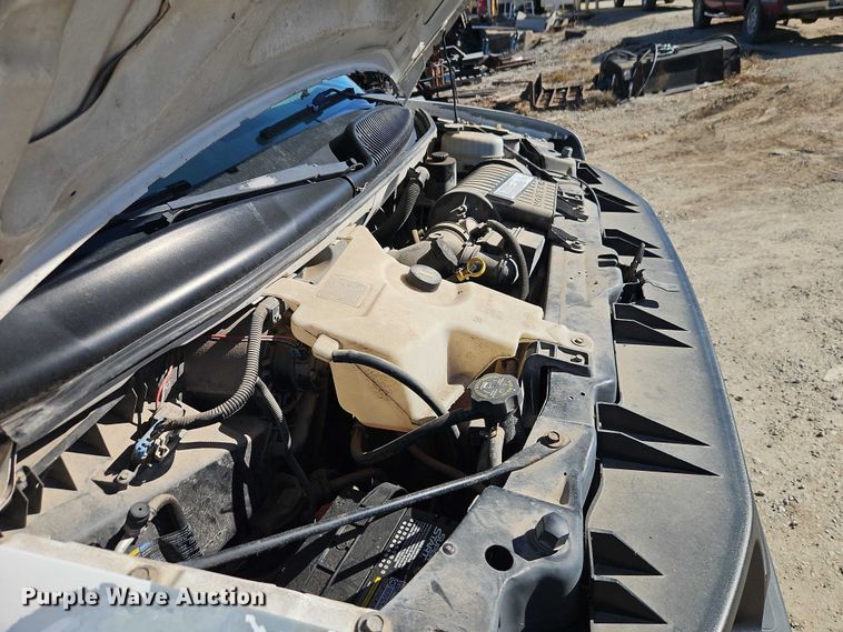 image for item EO4787 2006 Chevrolet Express G3500 box truck