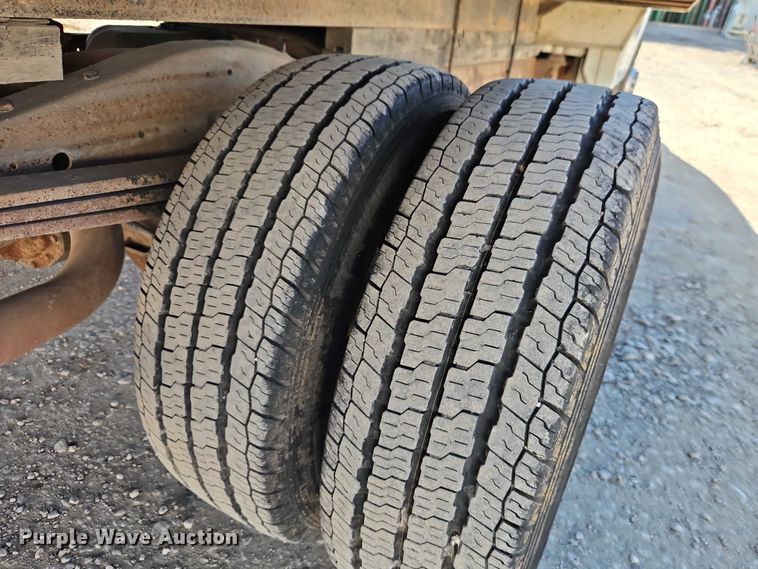 image for item EO4787 2006 Chevrolet Express G3500 box truck