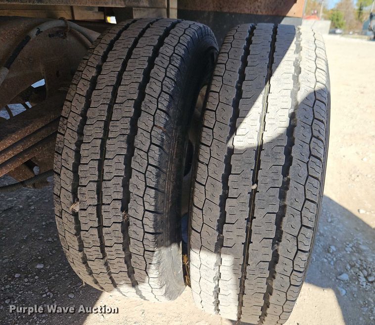 image for item EO4787 2006 Chevrolet Express G3500 box truck