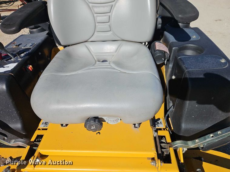 image for item EO4788 Hustler 934174 ZTR lawn mower