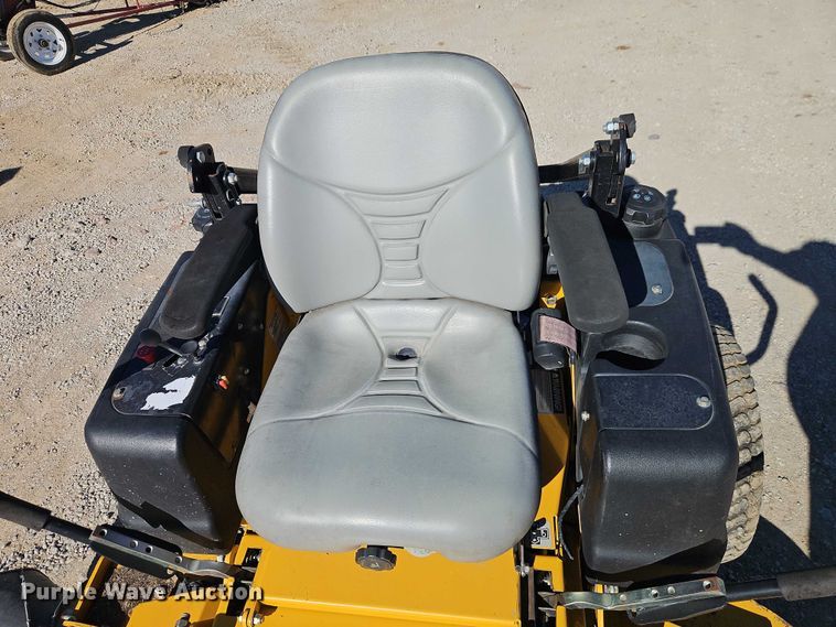 image for item EO4788 Hustler 934174 ZTR lawn mower