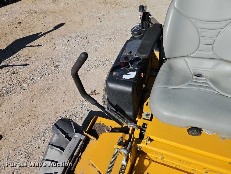 image for item EO4788 Hustler 934174 ZTR lawn mower