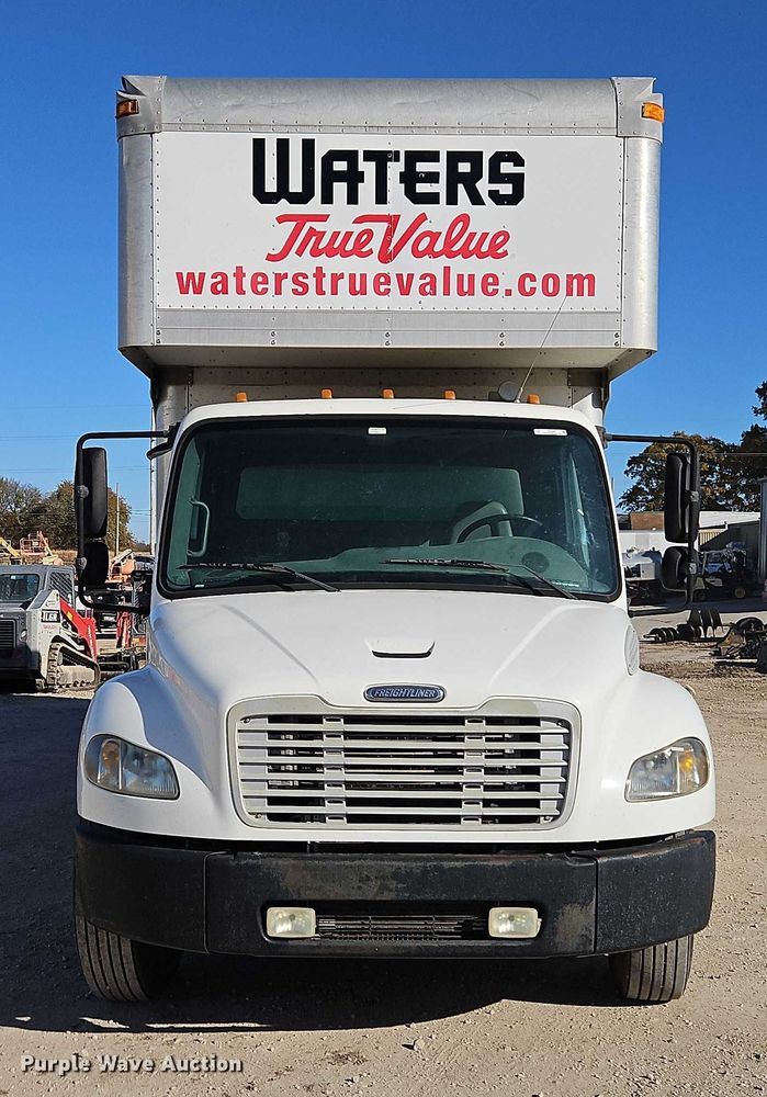 image for item EO4789 2005 Freightliner Business Class M2 box truck