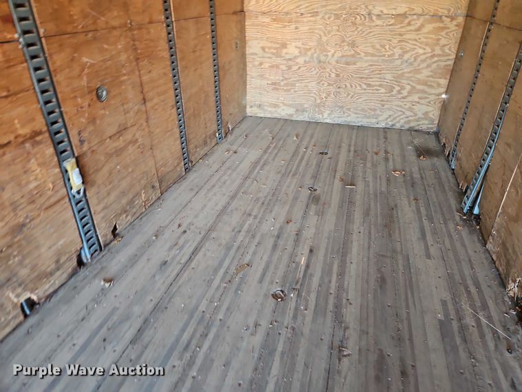 image for item EO4789 2005 Freightliner Business Class M2 box truck