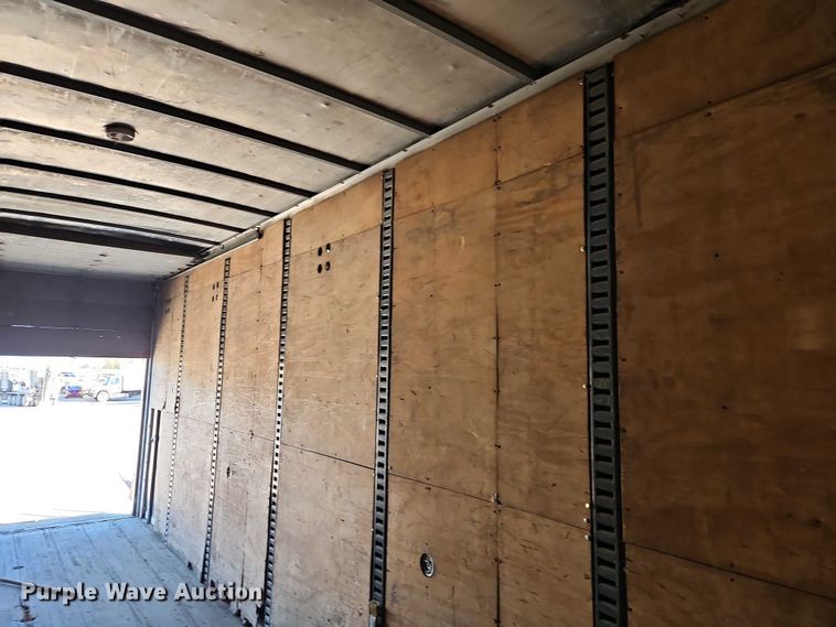 image for item EO4789 2005 Freightliner Business Class M2 box truck