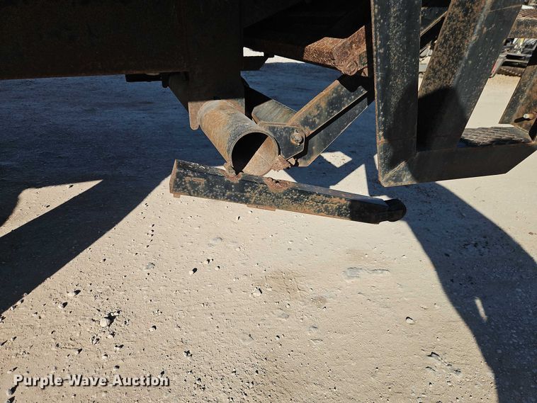 image for item EO4789 2005 Freightliner Business Class M2 box truck