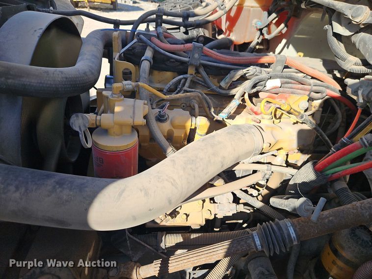 image for item EO4789 2005 Freightliner Business Class M2 box truck