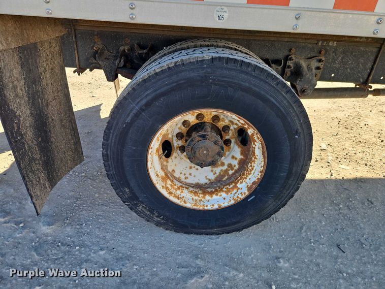 image for item EO4789 2005 Freightliner Business Class M2 box truck