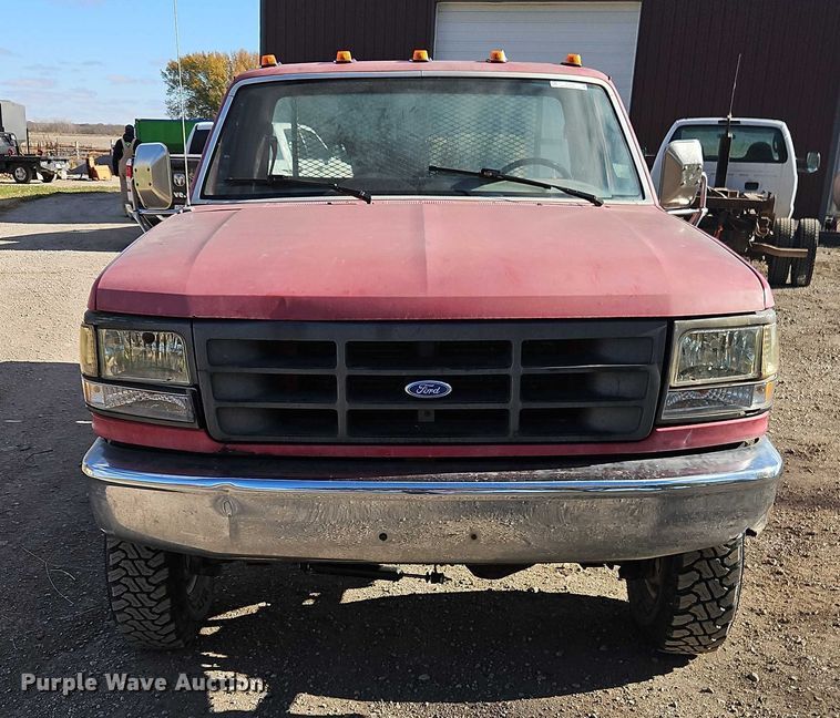 image for item EO4799 1994 Ford F350 bale bed pickup truck