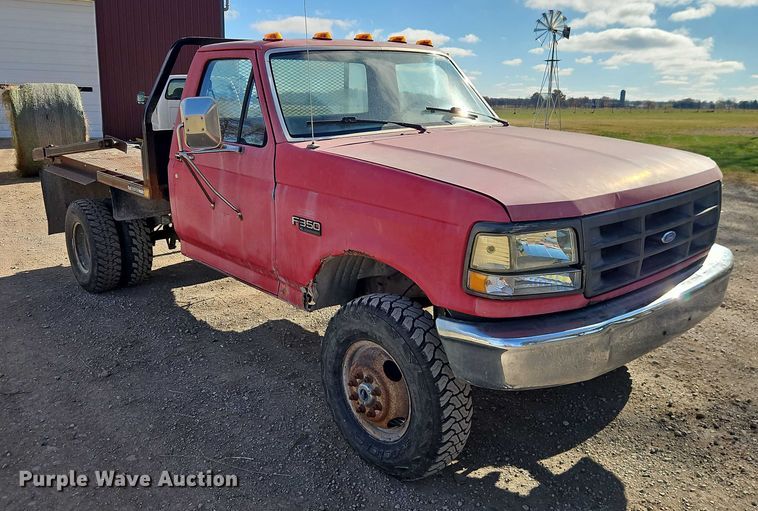 image for item EO4799 1994 Ford F350 bale bed pickup truck