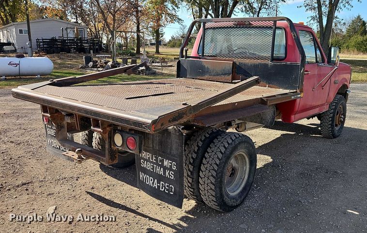 image for item EO4799 1994 Ford F350 bale bed pickup truck