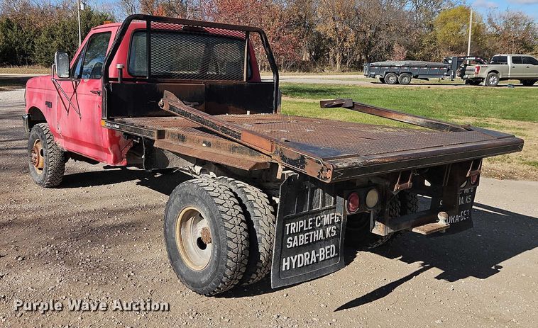image for item EO4799 1994 Ford F350 bale bed pickup truck