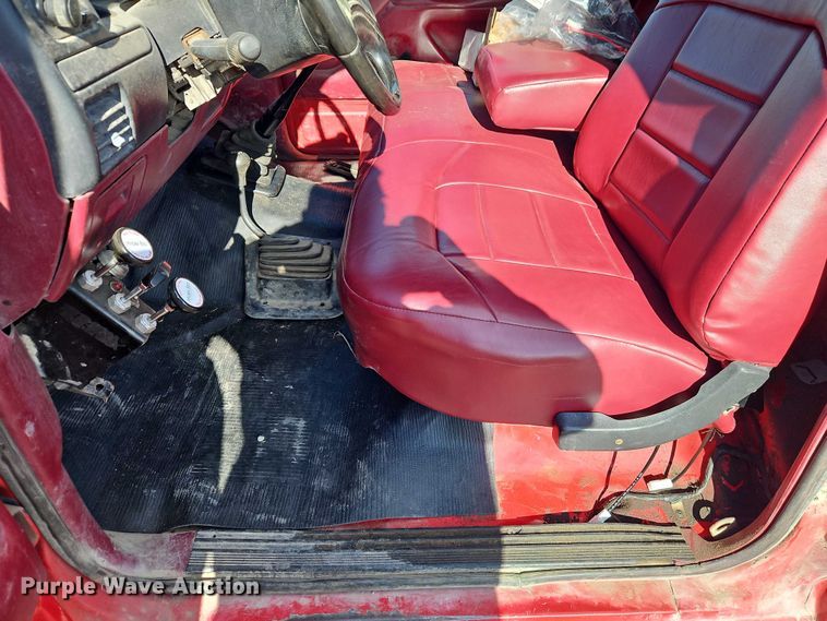 image for item EO4799 1994 Ford F350 bale bed pickup truck