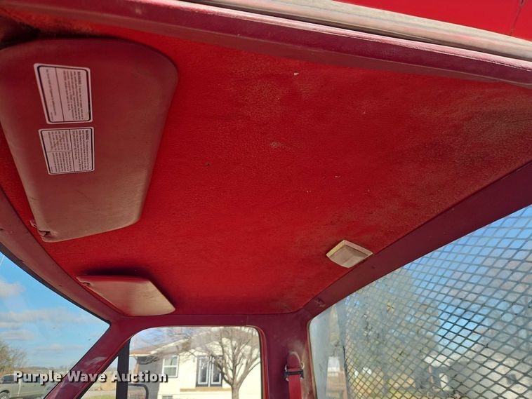 image for item EO4799 1994 Ford F350 bale bed pickup truck