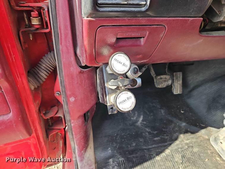 image for item EO4799 1994 Ford F350 bale bed pickup truck