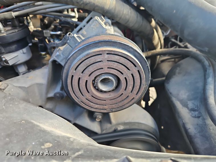 image for item EO4799 1994 Ford F350 bale bed pickup truck