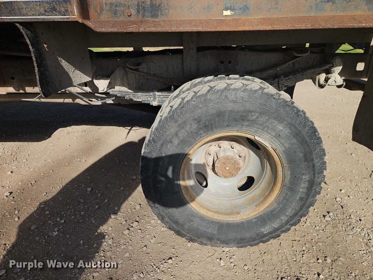 image for item EO4799 1994 Ford F350 bale bed pickup truck