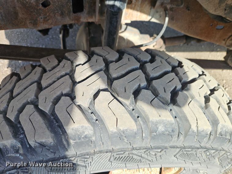 image for item EO4799 1994 Ford F350 bale bed pickup truck