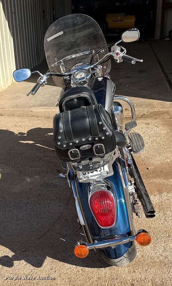 image for item EP0897 2006 Kawasaki Vulcan motorcycle