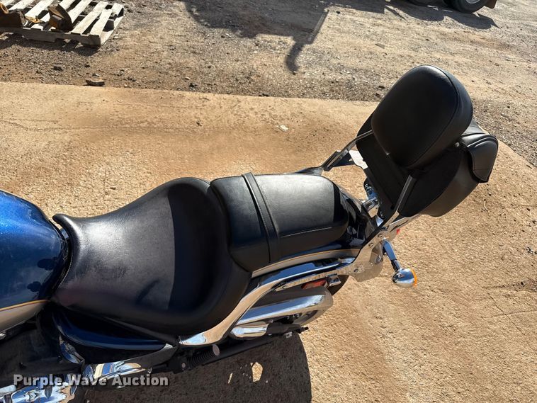 image for item EP0897 2006 Kawasaki Vulcan motorcycle