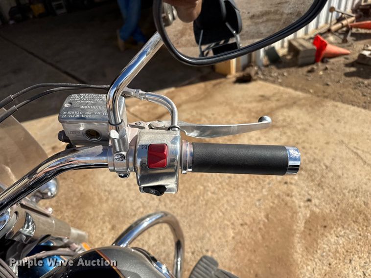 image for item EP0897 2006 Kawasaki Vulcan motorcycle