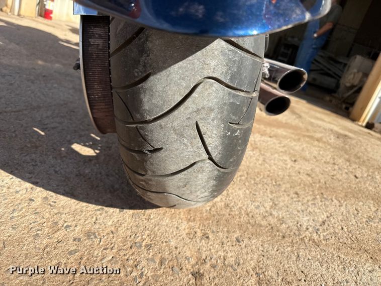 image for item EP0897 2006 Kawasaki Vulcan motorcycle