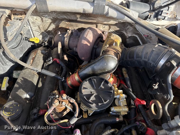 image for item EP0936 1997 Ford F250 SuperCab truck cab and chassis