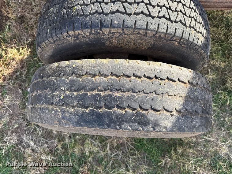 image for item EP0936 1997 Ford F250 SuperCab truck cab and chassis