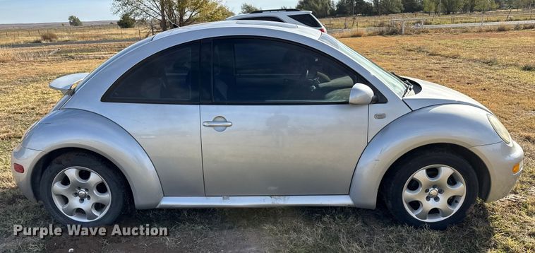 image for item EP0937 2001 Volkswagen New Beetle 
