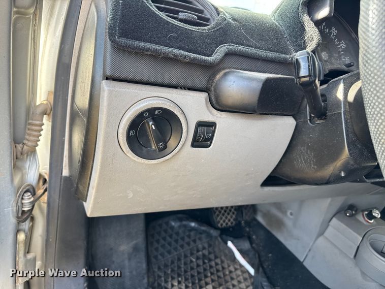 image for item EP0937 2001 Volkswagen New Beetle 