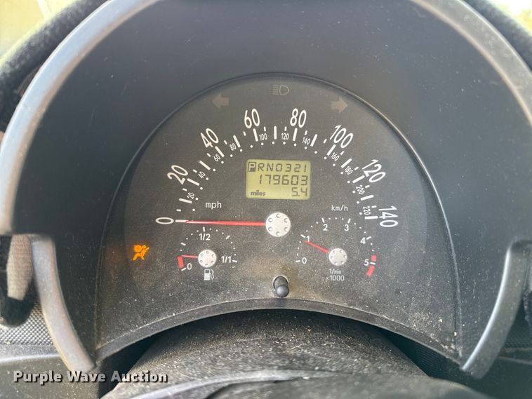 image for item EP0937 2001 Volkswagen New Beetle 