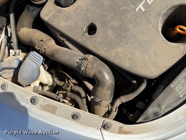 image for item EP0937 2001 Volkswagen New Beetle 