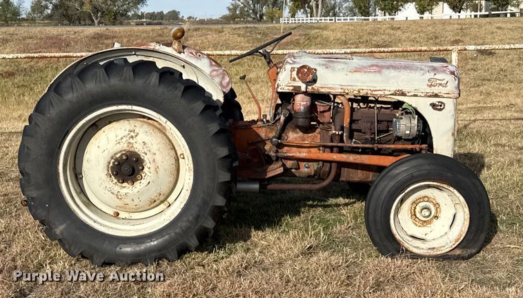 image for item EP0938 1942 Ford 9N tractor