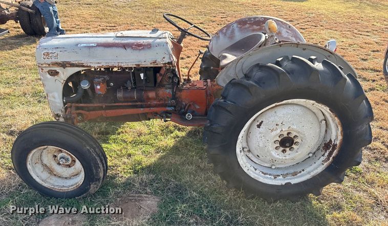 image for item EP0938 1942 Ford 9N tractor