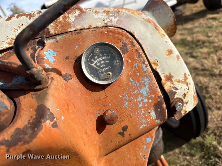 image for item EP0938 1942 Ford 9N tractor