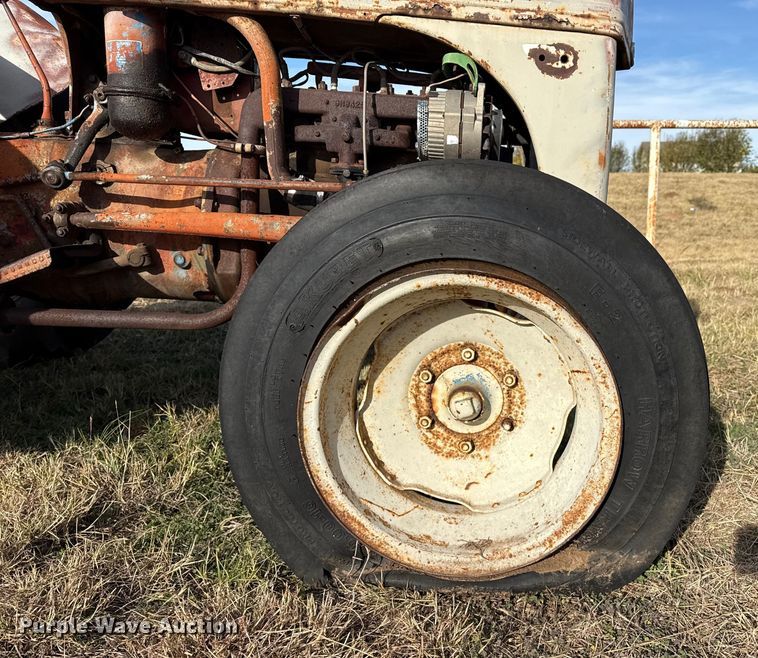 image for item EP0938 1942 Ford 9N tractor
