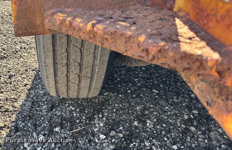 image for item ER0217 2008 Butler tilt deck utility trailer