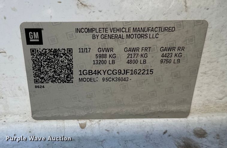 image for item ER0233 2018 Chevrolet Silverado 3500HD Crew Cab flatbed pickup truck