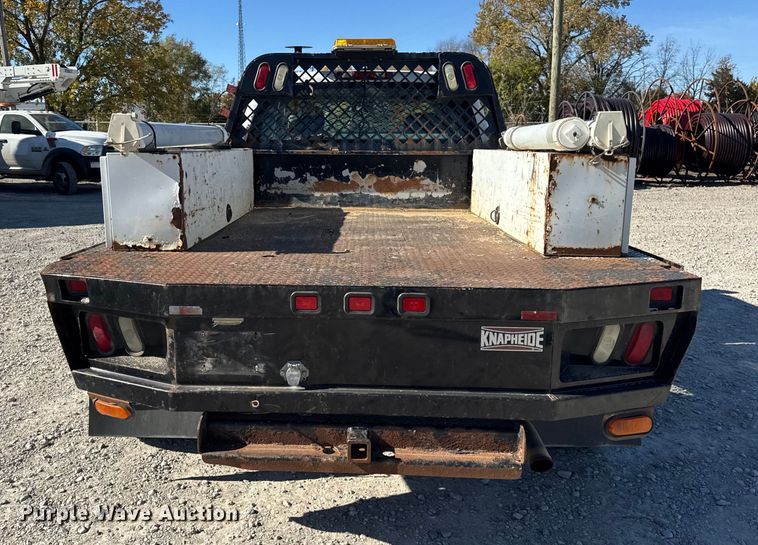 image for item ER0236 2011 Chevrolet Silverado 3500HD Ext. Cab flatbed pickup truck