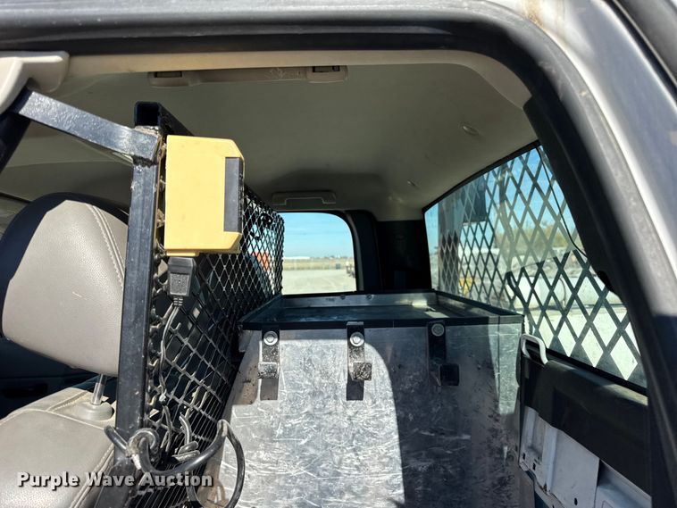 image for item ER0236 2011 Chevrolet Silverado 3500HD Ext. Cab flatbed pickup truck